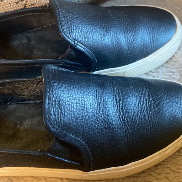 Ugg slip on slides - Picture 6 of 6